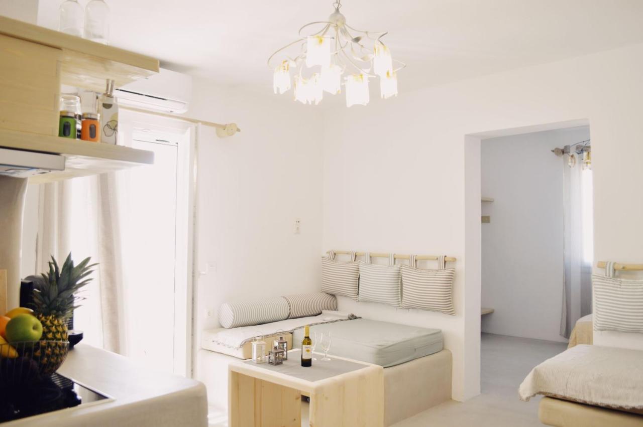 Blue Heart Luxury Suites Naxos City Exterior photo