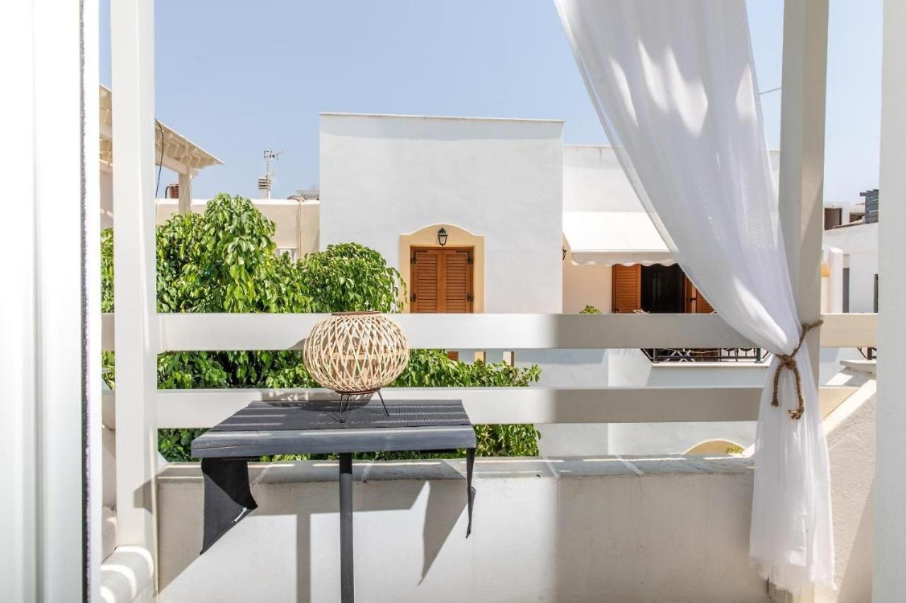 Blue Heart Luxury Suites Naxos City Exterior photo