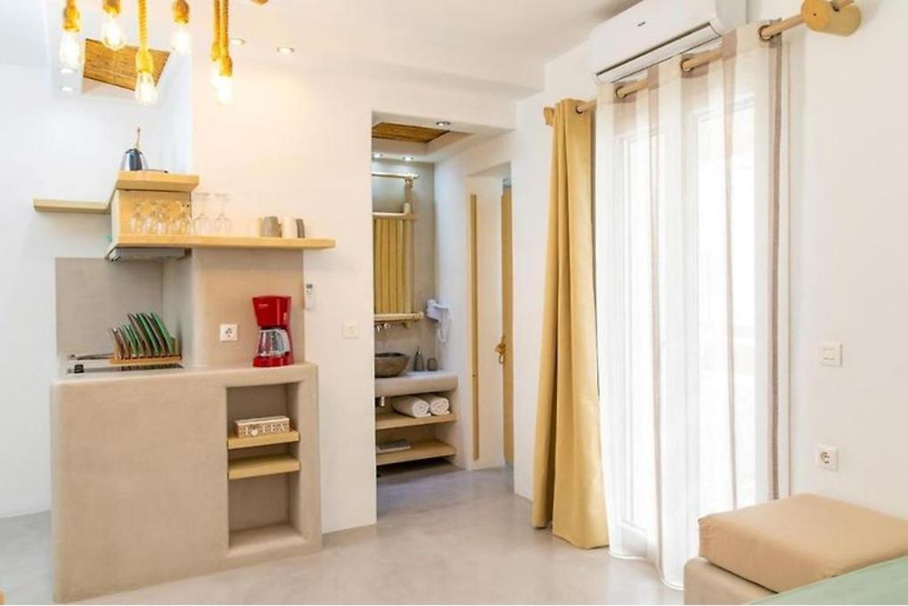 Blue Heart Luxury Suites Naxos City Exterior photo